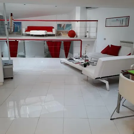 Vatican International New Loft Lejlighed