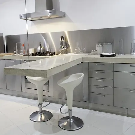 Vatican International New Loft
